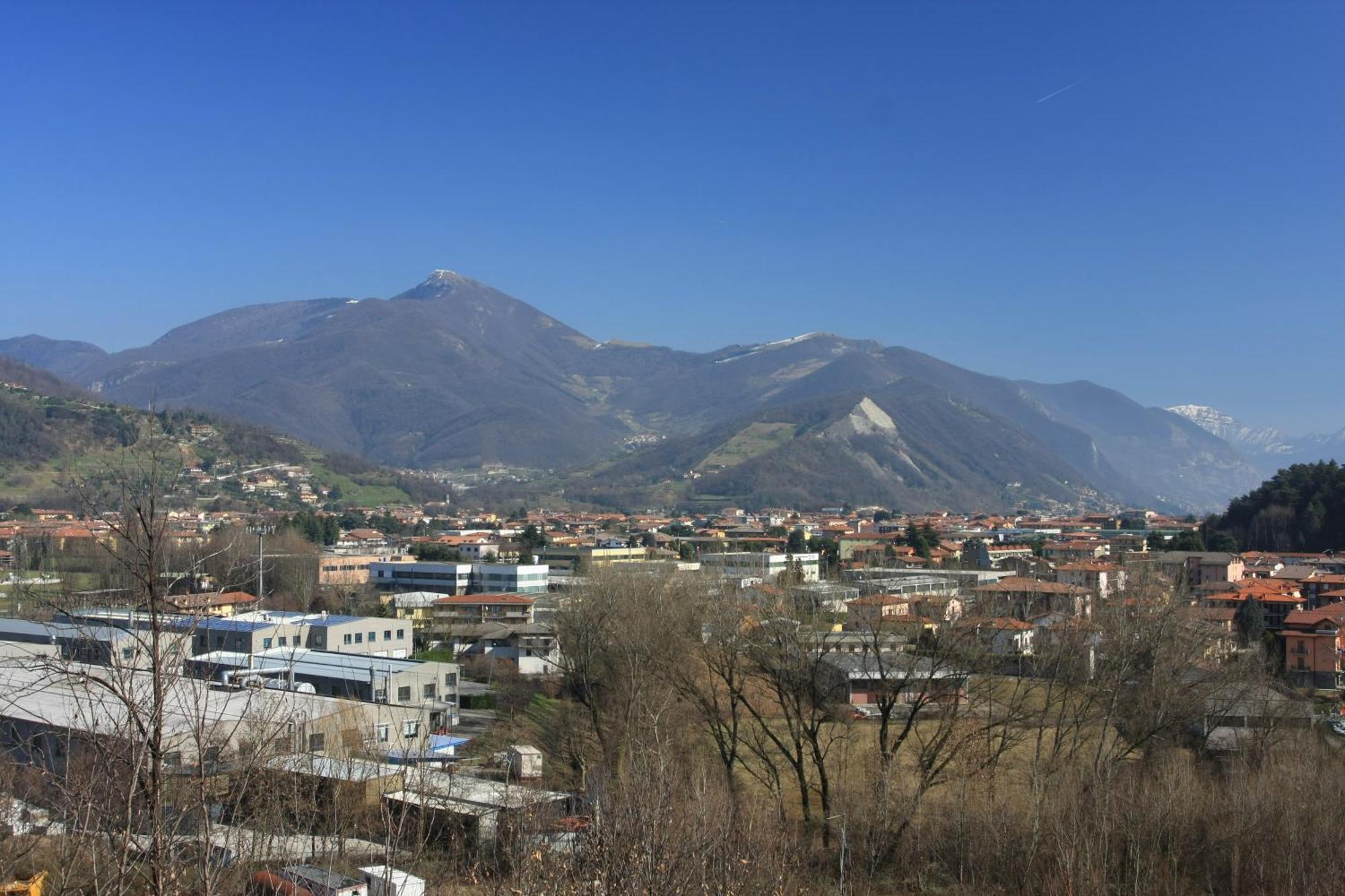 Mansarda Di Masha Διαμέρισμα Villongo SantʼAlessandro Εξωτερικό φωτογραφία